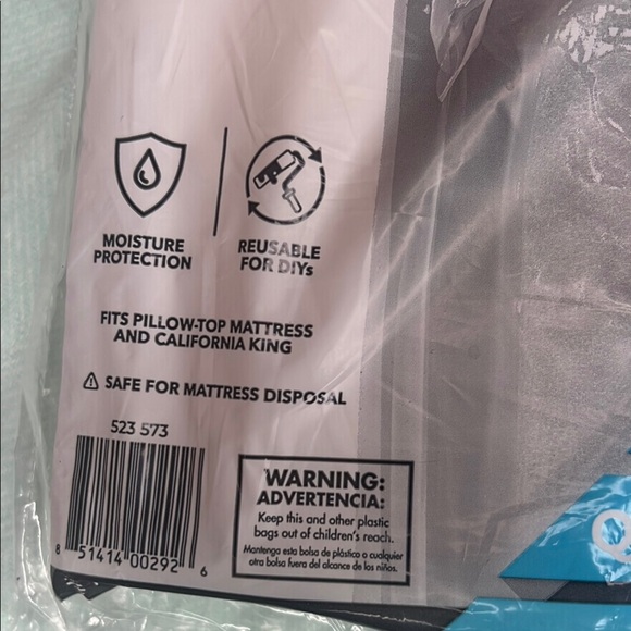 All-Purpose Mattress Protection Bag - Clear, Queen or King Size - Picture 4 of 8
